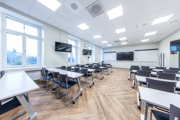 EEK MAINOR: ÜLO PÄRNITS