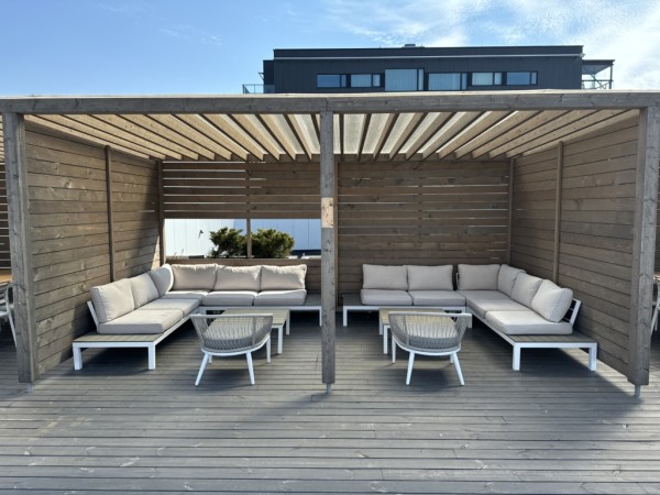 LURICHI KATUSETERASSI LEHTLA II